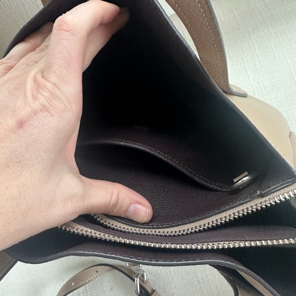 BRAND NEW Coach Pebbled Leather Satchel Tote Taupe Multi Compartment w/ Strap - Picture 8 of 14